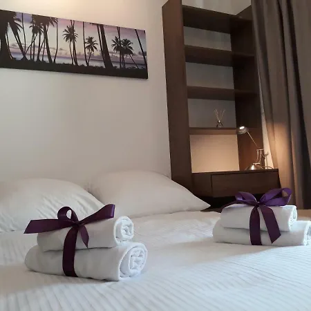 Mg Gieldowa Апартаменты Варшава